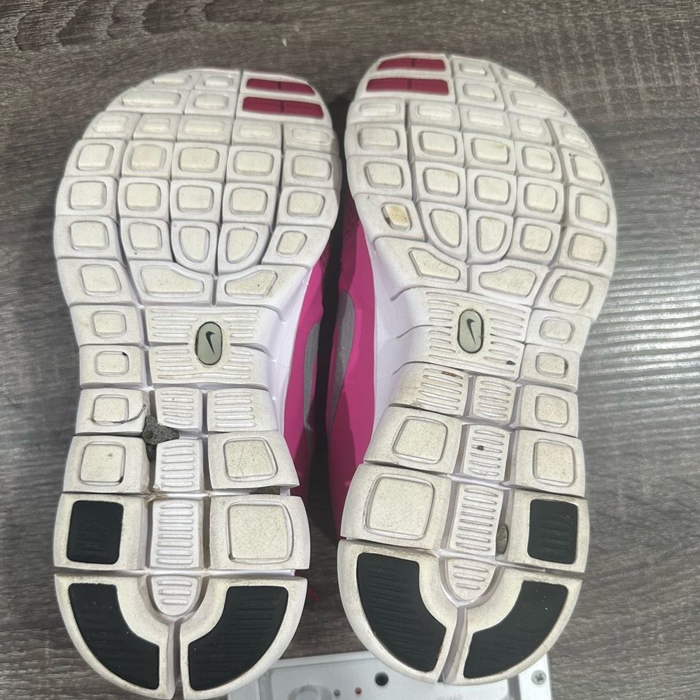 Nike Black Smartwatch With Rectangular Touchscreen - image 6